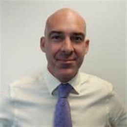 “我们自己设计组装了一套新设备”